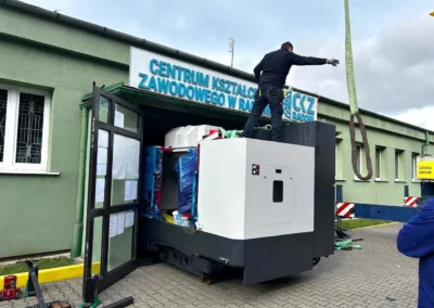 Nowoczesna maszyna dla uczniów CKZiU nr 2 w Radomiu – inwestujemy w przyszłość!